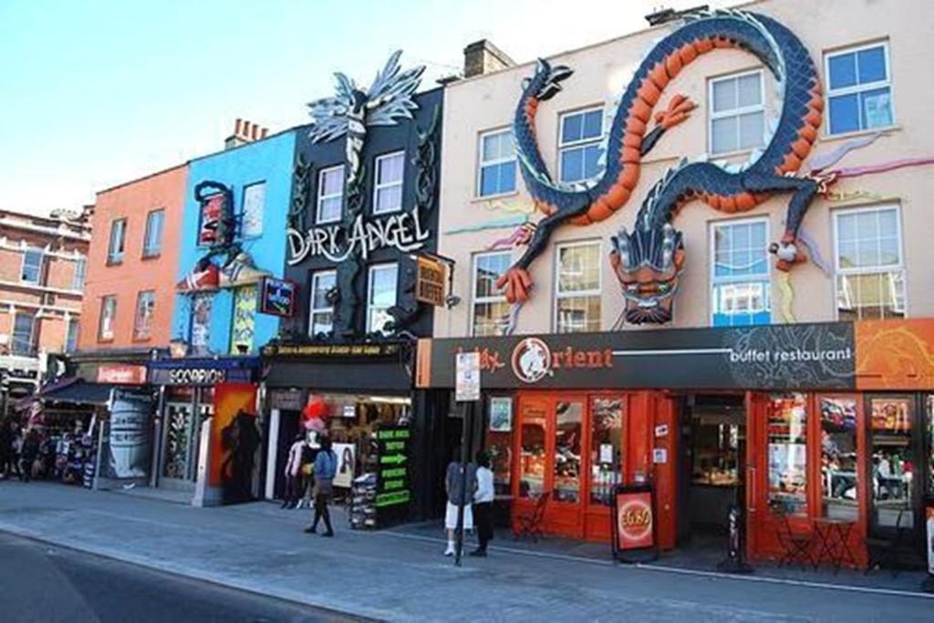 Spacious Comfy 2Br Flat Londra Exterior foto